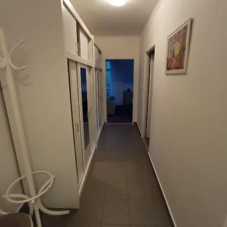 شقة Violeta هاراشوف