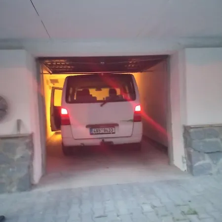 شقة Violeta هاراشوف